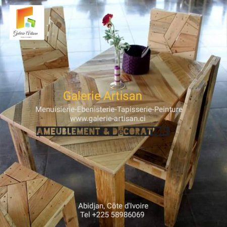 Table à manger + 04 chaises