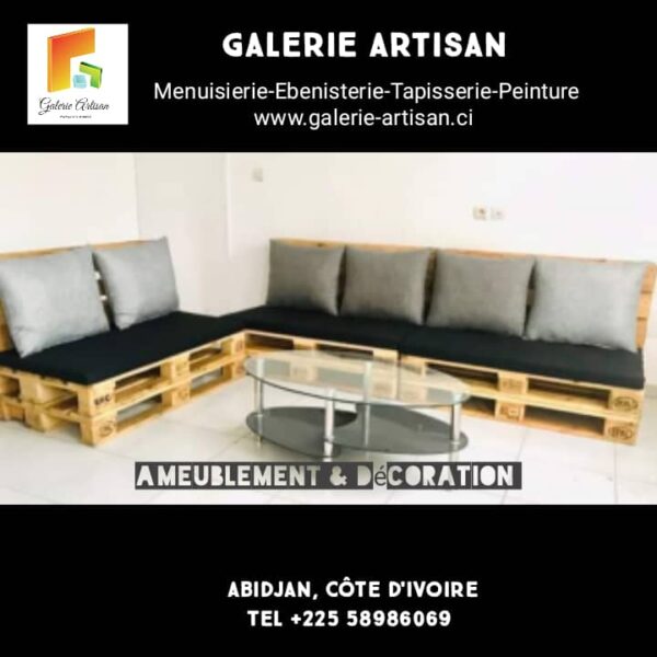 Salon 6 places avec coussins+ une table vitrée